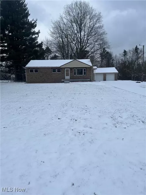4541 Dobbins Rd, Poland, OH 44514