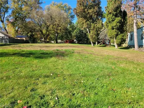 251 St Rt 7, Andover, OH 44003