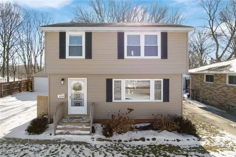 36072 Hillcrest Dr, Eastlake, OH 44095