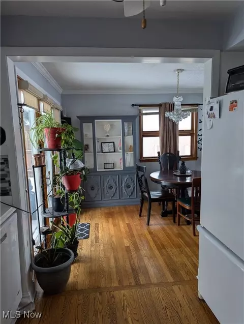 Entry Way - 1723 Clarendon Ave NW, Canton, OH 44708 photo 1 of 3