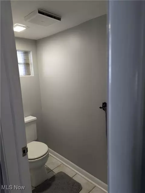 Bath - 1723 Clarendon Ave NW, Canton, OH 44708 photo 1 of 2