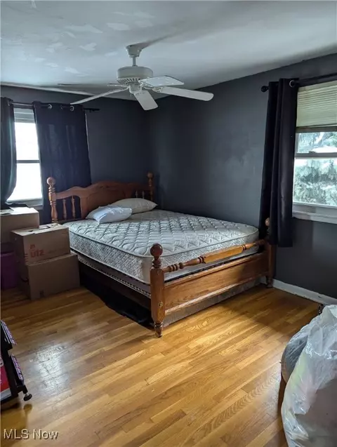Bedroom - 1723 Clarendon Ave NW, Canton, OH 44708 photo 3 of 4