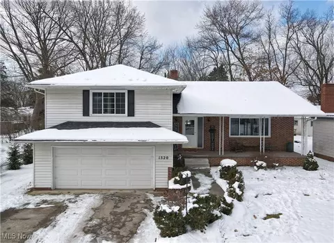 1520 19th St, Cuyahoga Falls, OH 44223