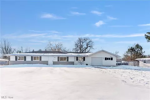 9223 Lakeside Dr, Streetsboro, OH 44241