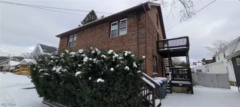 1819 7th St, Cuyahoga Falls, OH 44221