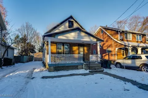 141 Erie St, Elyria, OH 44035