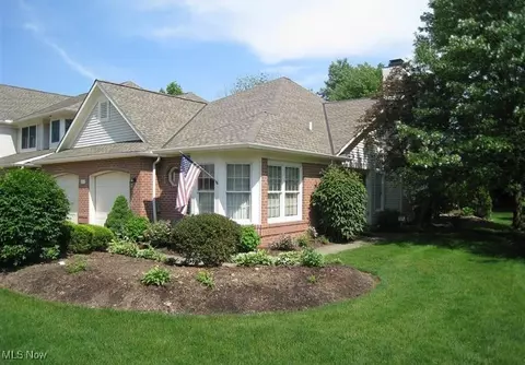 401 Bounty Way #155, Avon Lake, OH 44012