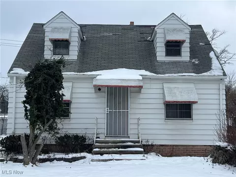 20821 Franklin Rd, Maple Heights, OH 44137