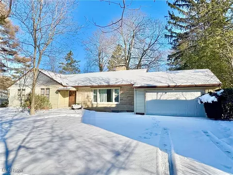 9269 Highland Dr, Brecksville, OH 44141