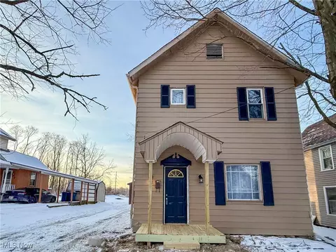 23 Henry St, Hubbard, OH 44425