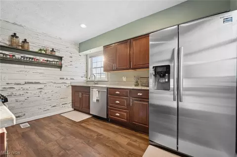 128 Roosevelt Ave, Elyria, OH 44035 photo 13