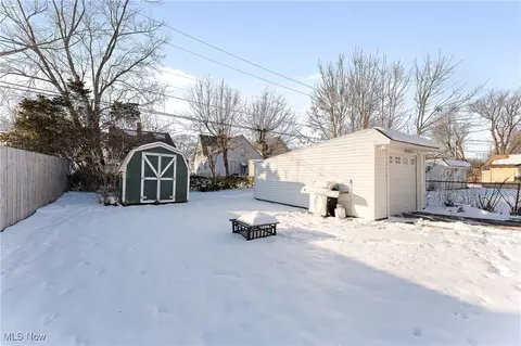 128 Roosevelt Ave, Elyria, OH 44035 photo 33