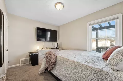 128 Roosevelt Ave, Elyria, OH 44035 photo 18