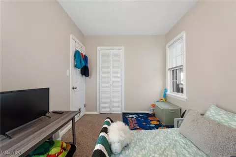 128 Roosevelt Ave, Elyria, OH 44035 photo 21