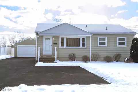 1883 Mathews Rd, Poland, OH 44514