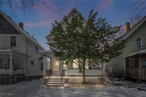 2114 W 85th St, Cleveland, OH 44102