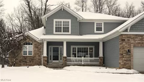 38813 Margaret Walsh Ct, Willoughby, OH 44094