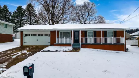 145 Tartan Dr, Follansbee, WV 26037