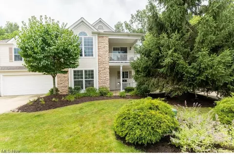 5616 S Greenway Ct #F, Highland Heights, OH 44143