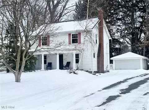 2851 Landon Dr, Silver Lake, OH 44224