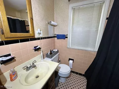 2080 E 224th St, Euclid, OH 44117 photo 17