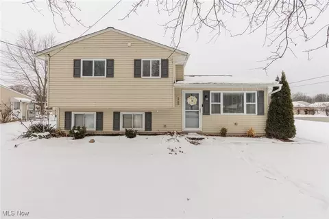 5700 Cornell Blvd, North Ridgeville, OH 44039