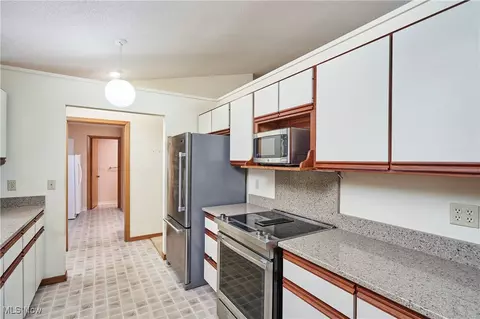4721 Copley Rd, Akron, OH 44321 photo 6
