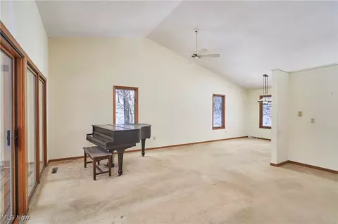 4721 Copley Rd, Akron, OH 44321 photo 4