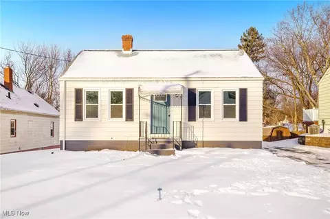 266 Sumatra Ave, Akron, OH 44305
