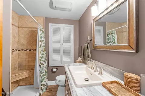 Bath - 71 E 217th St, Euclid, OH 44123 photo 1 of 2