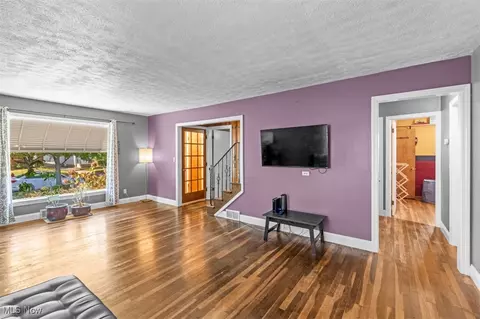 Living - 71 E 217th St, Euclid, OH 44123 photo 3 of 4