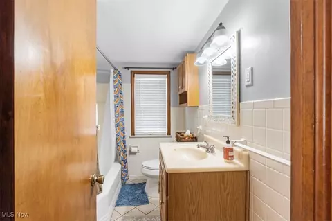 Bath - 71 E 217th St, Euclid, OH 44123 photo 2 of 2