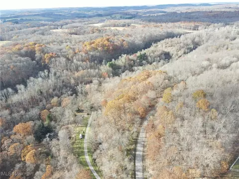 Hibbetts Mill Road, Wellsville, OH 43968