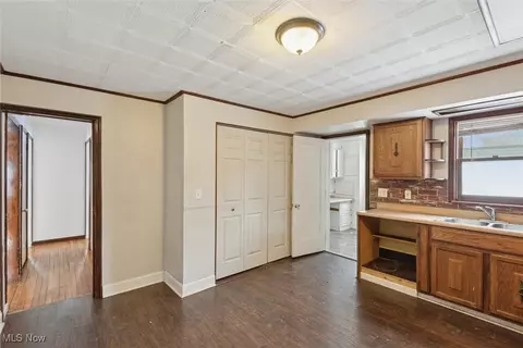 715 E 258th St, Euclid, OH 44132 photo 8