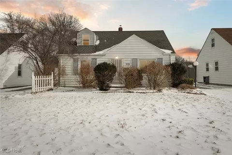 715 E 258th St, Euclid, OH 44132 photo 26