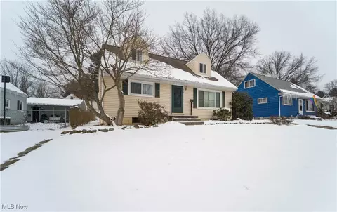 446 Alaho St, Akron, OH 44305