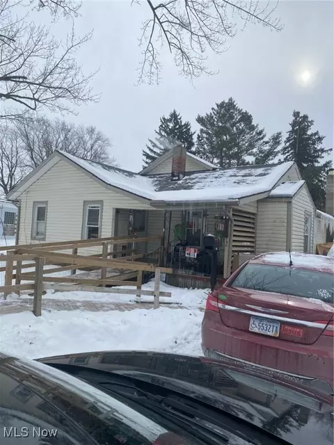 180 E Union St, Geneva, OH 44041