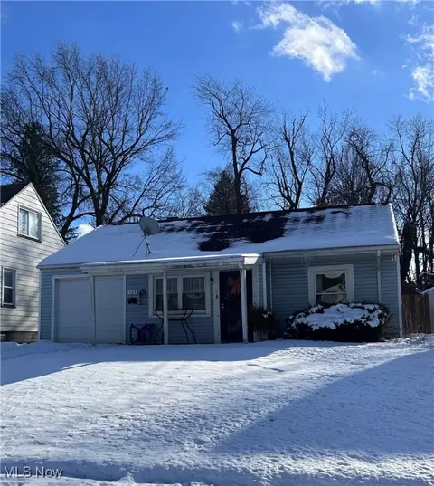 569 Miller St, Youngstown, OH 44502