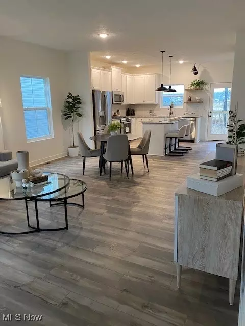 Entry Way - 4330 Beech Ave, Perry, OH 44081 photo 2 of 3