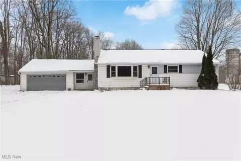 26121 Royalton Rd, Columbia Station, OH 44028