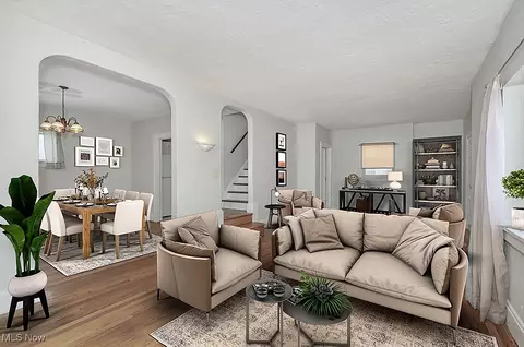 Living - 131 E 207th St, Euclid, OH 44123 photo 3 of 5