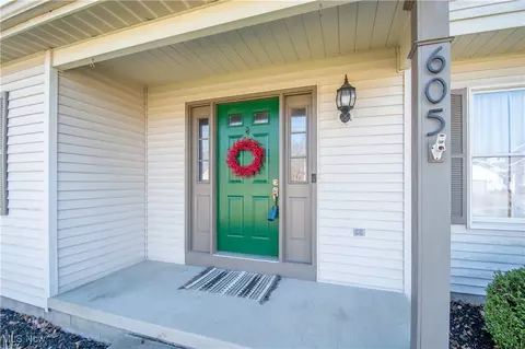 605 Silver Meadow Ln, Boardman, OH 44512 photo 6