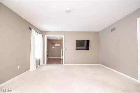 605 Silver Meadow Ln, Boardman, OH 44512 photo 10