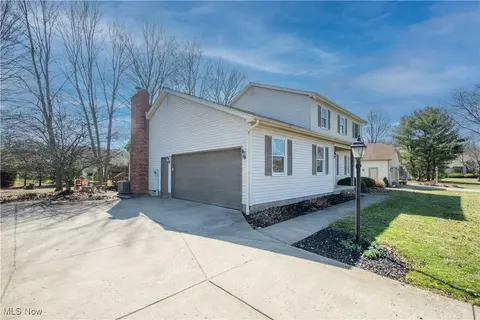 605 Silver Meadow Ln, Boardman, OH 44512 photo 5