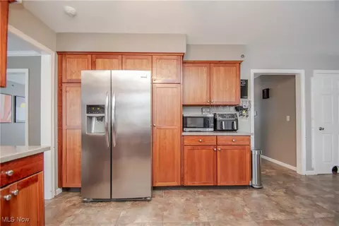 605 Silver Meadow Ln, Boardman, OH 44512 photo 16