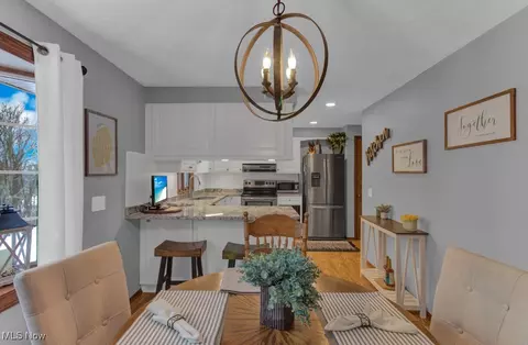 13 Apache Trl, Malvern, OH 44644 photo 9