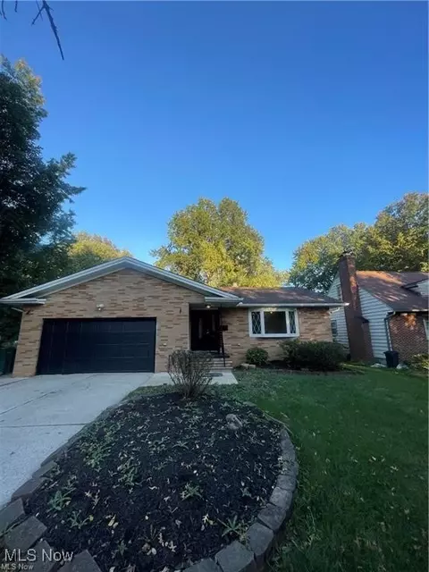 1955 Chelford Rd, Richmond Heights, OH 44143