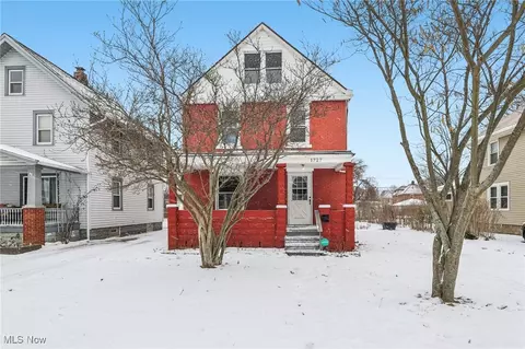 1727 E 33rd St, Lorain, OH 44055