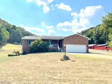 3856 Roxford Church Rd SE, Dennison, OH 44621