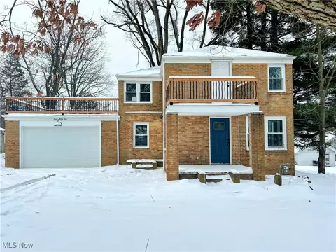 335 Poplar St, Canal Fulton, OH 44614